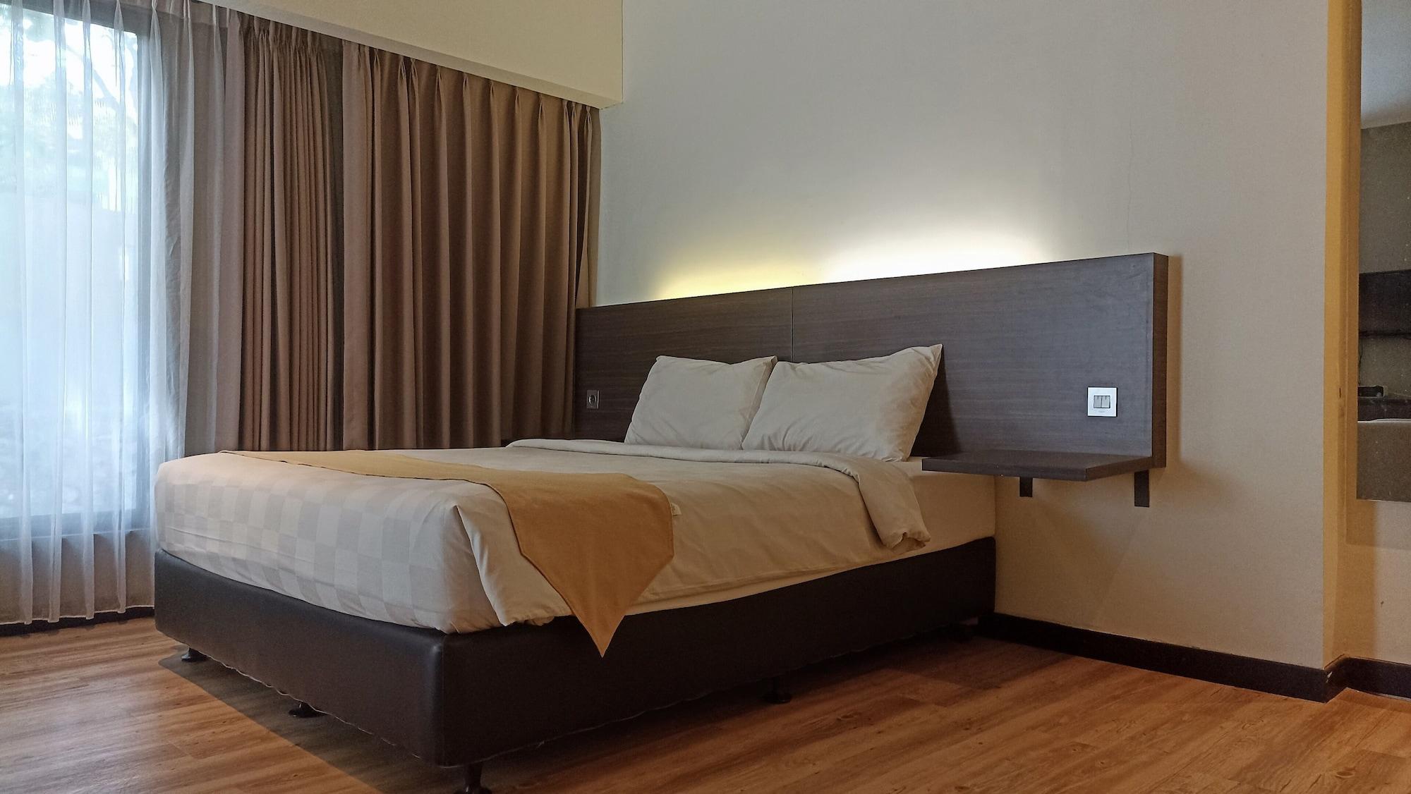 בנדר למפונג Yunna Hotel Lampung מראה חיצוני תמונה