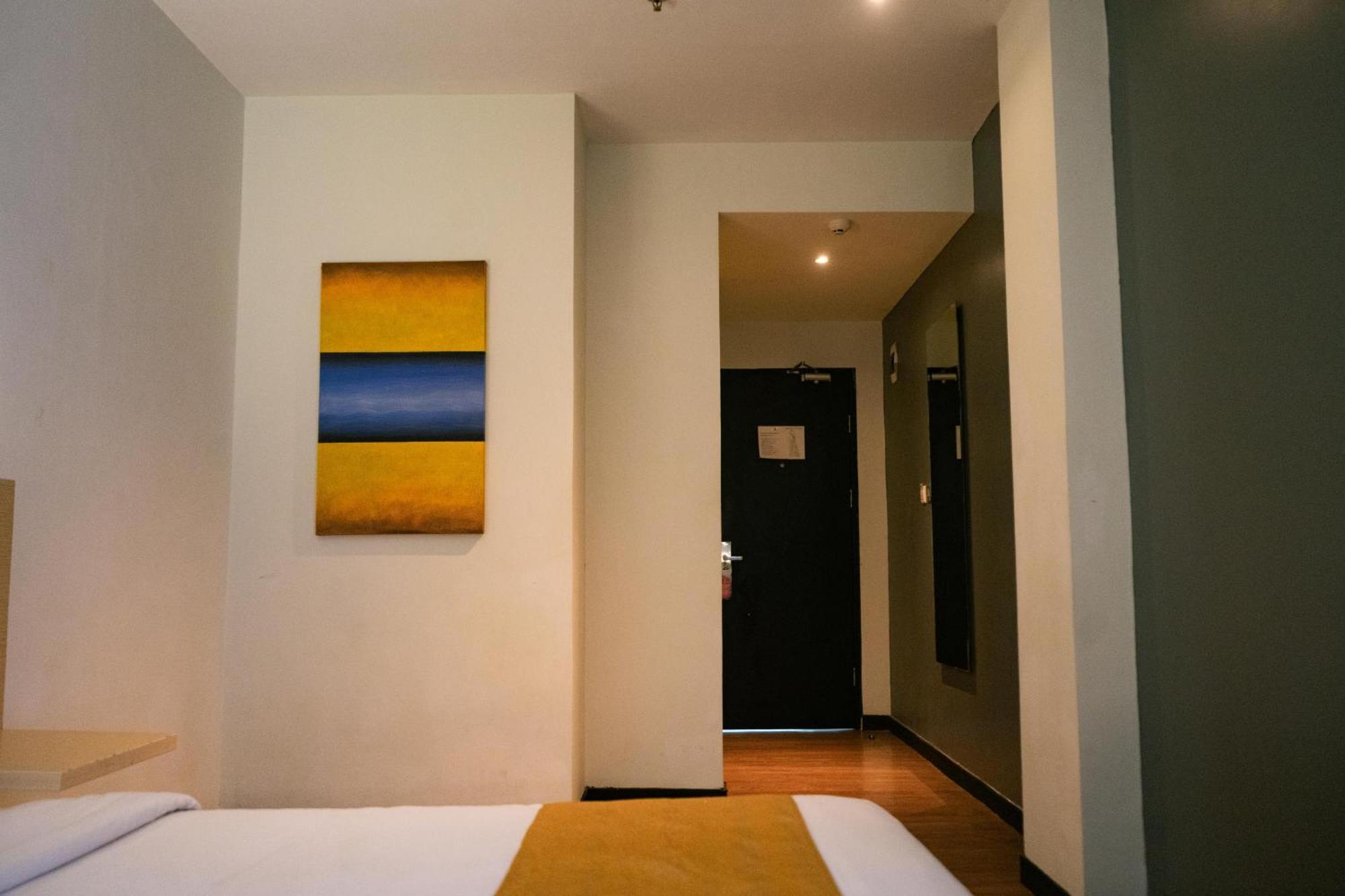 בנדר למפונג Yunna Hotel Lampung מראה חיצוני תמונה
