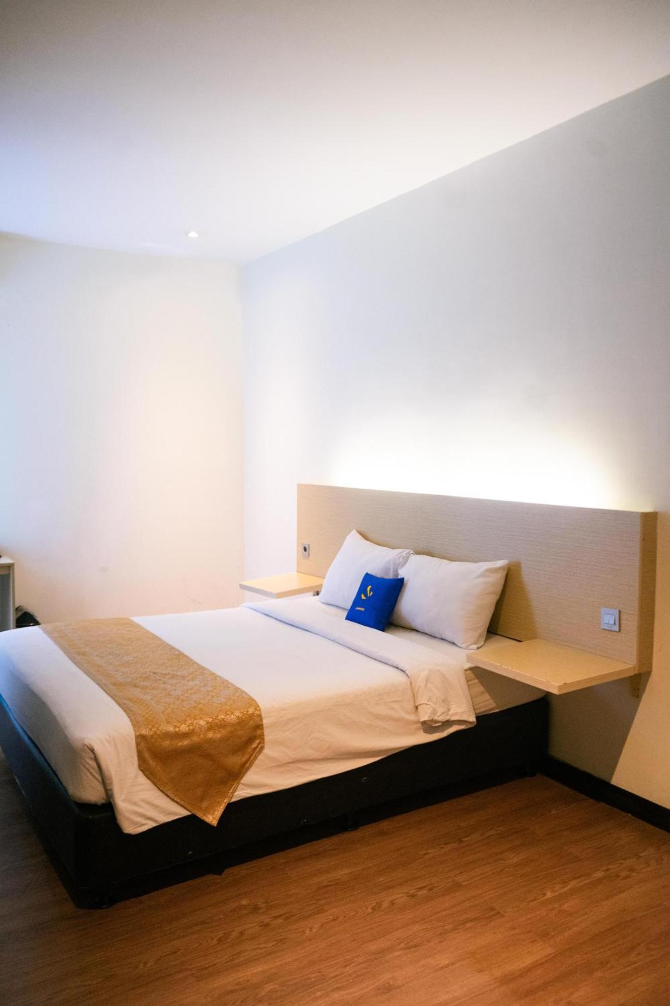 בנדר למפונג Yunna Hotel Lampung מראה חיצוני תמונה