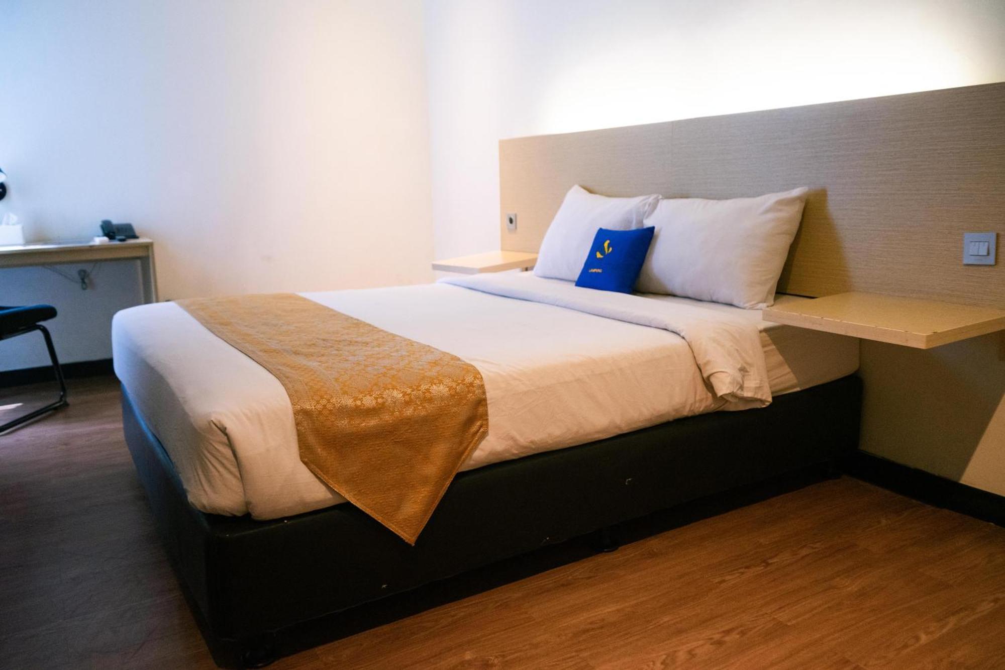 בנדר למפונג Yunna Hotel Lampung מראה חיצוני תמונה