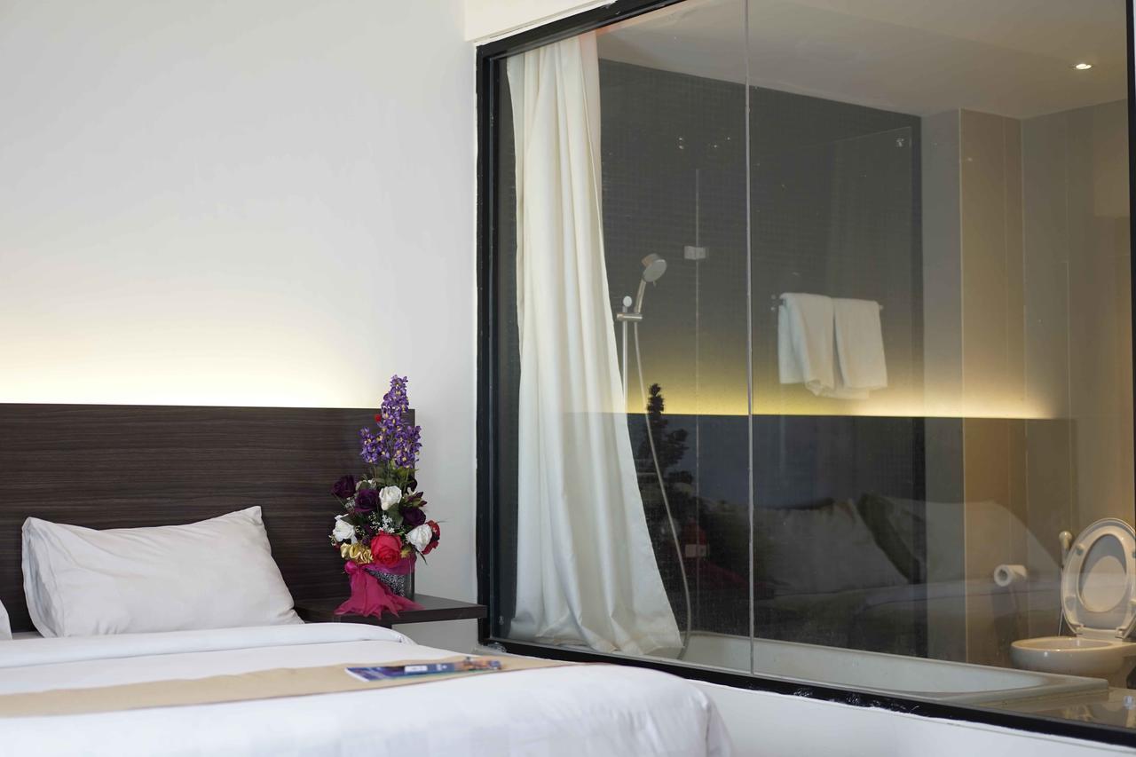 בנדר למפונג Yunna Hotel Lampung מראה חיצוני תמונה